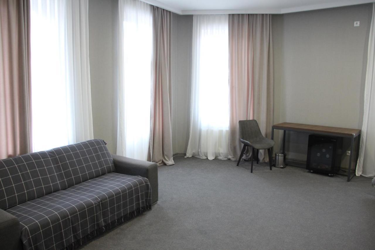 Hotel History • Სასტუმრო Ისტორია سينغناغي المظهر الخارجي الصورة